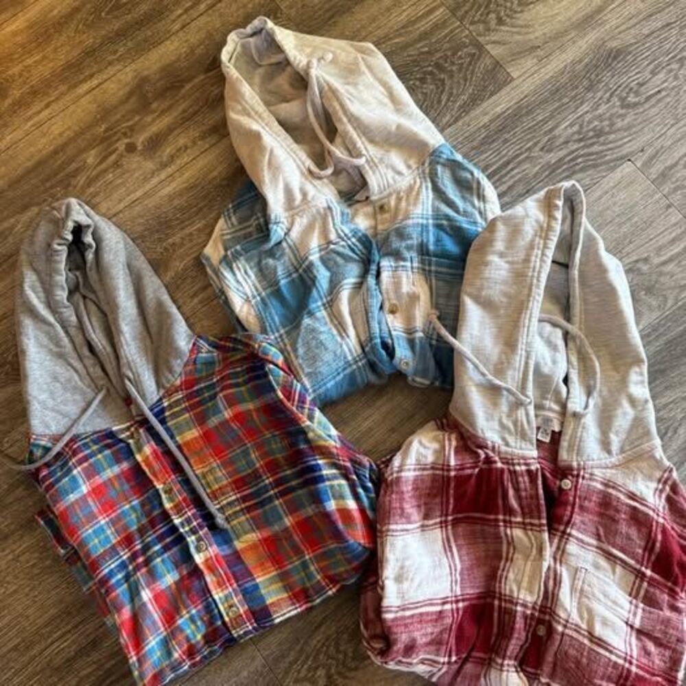 3 Hooded Flannels- Size Small/Medium